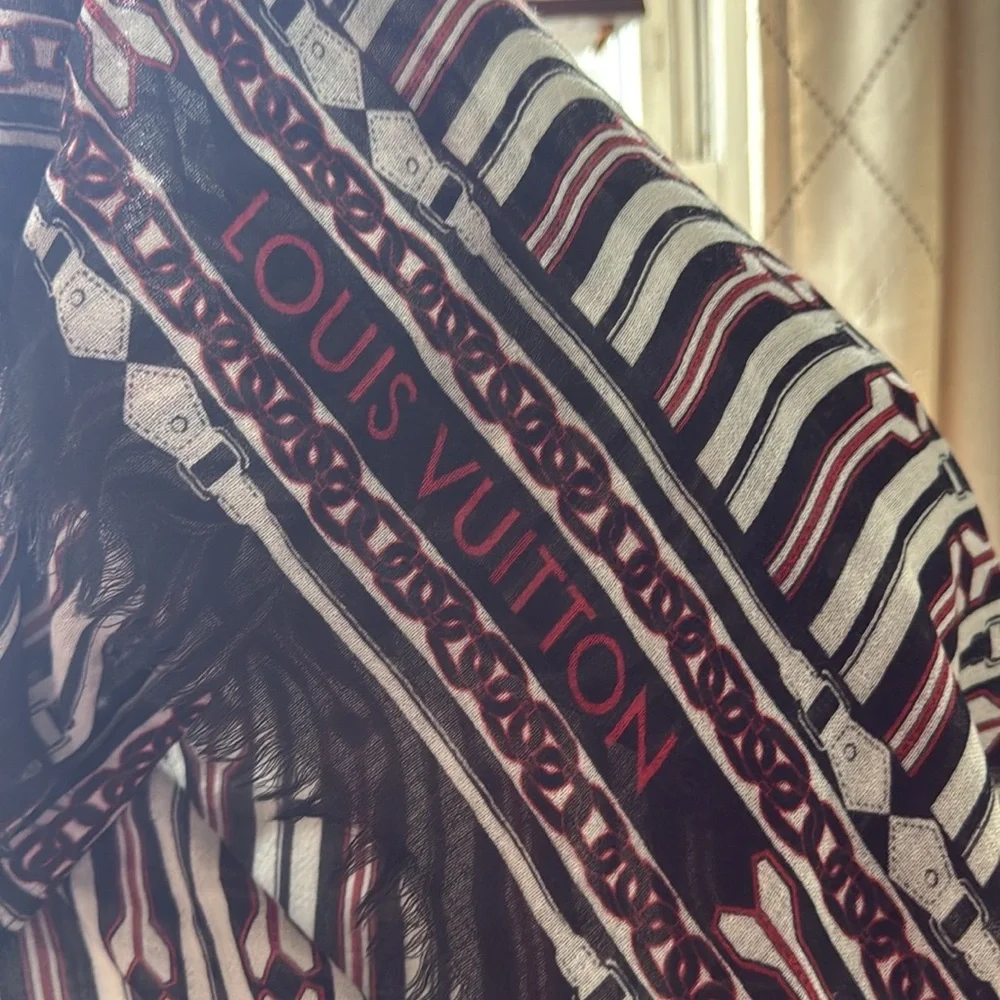 Louis Vuitton Stole Noir scarf